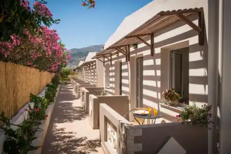 Kastro Beach Apartments - 12