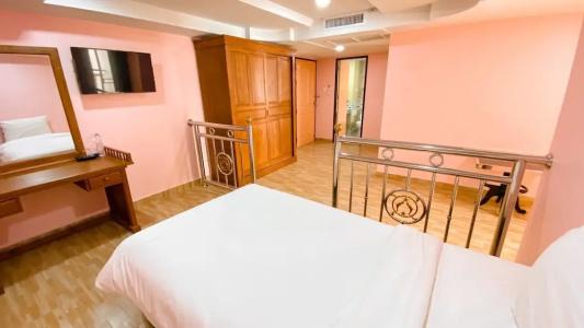 A.A. Pattaya Golden Beach - 38