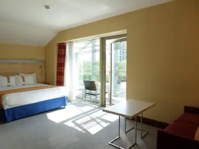 Holiday Inn Express PARIS - CANAL DE LA VILLETTE by IHG - 3