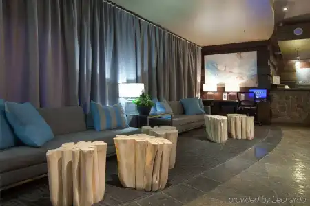 Sandman & Suites Kelowna - 11