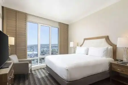 DoubleTree by Hilton San Diego Bayside - 152