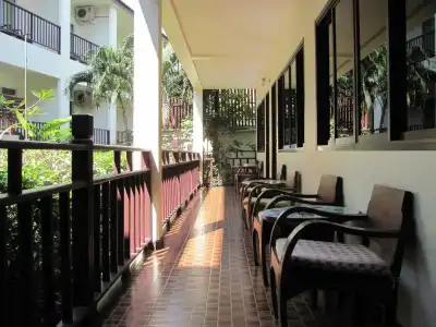 Riverside House - 14