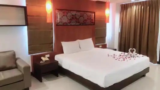 Tycoon Suite - 28