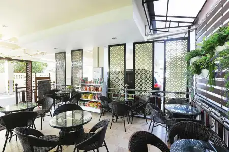 V Place Residence - 21