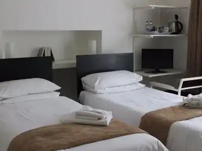 Breeze Guest House - 5