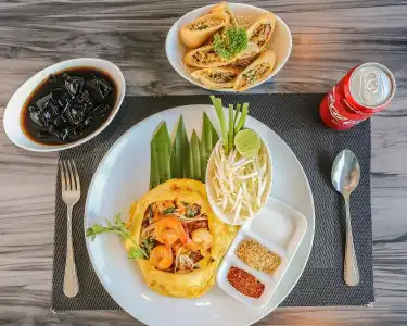Crystal Suites Suvarnabhumi Airport - 11