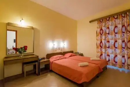 Daisy Apartments - 6