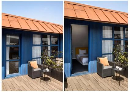 Blue Balcony - 23
