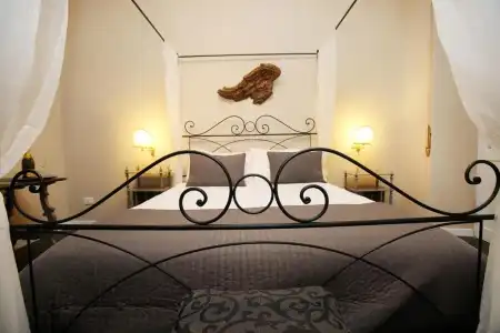 Amica Rome Guest House - 33