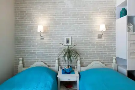Rhoe Seaside Apartments - 92