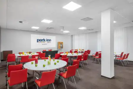 Park Inn by Radisson Budapest - 16