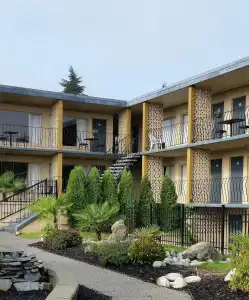 The Port-O-Call Inn & Suites - 0