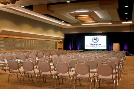 Sheraton Grand Los Angeles - 10