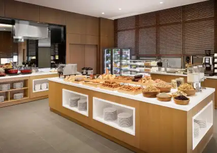 Fairfield by Marriott - 7