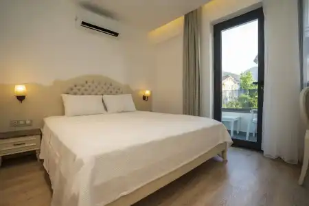 Channel Suites - 25