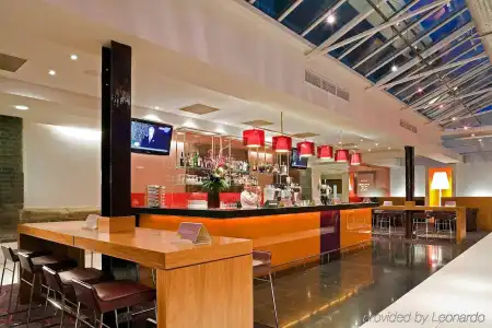 Novotel Cardiff Centre - 23