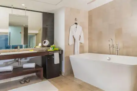 InterContinental Presidente Cancun Resort by IHG - 7