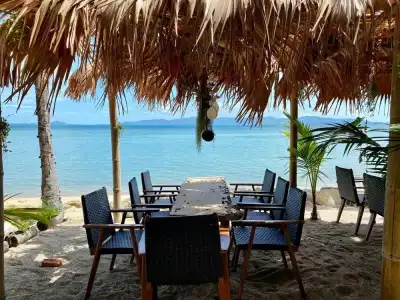 Absolute Beachfront Resort - 19