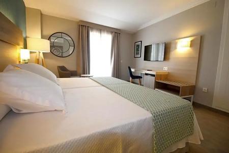 Puerta del Mar - Adults Recommended - 51