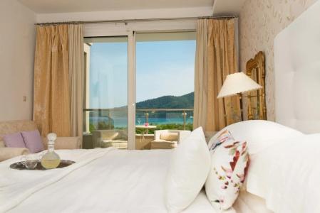 Mare Monte Small Boutique - 52