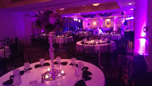 DoubleTree Suites by Hilton Lexington - 22