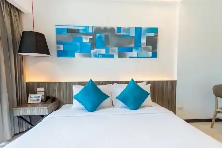 J Residence - 103