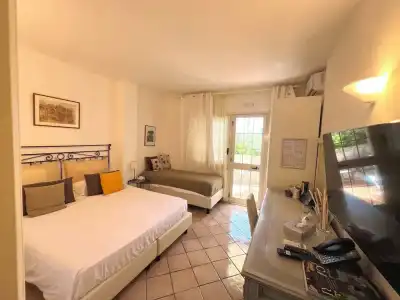 La Reginella - 28