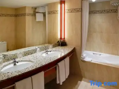 Hôtel Mercure - 117