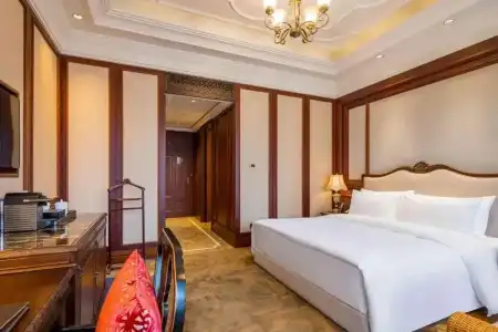 Shanghai Donghu - 2