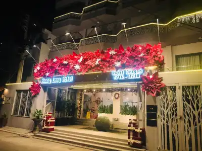 Royal Dragon Boutique - 0