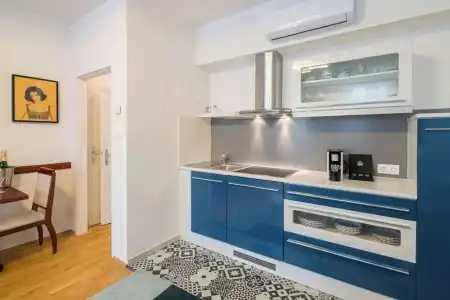 Best Western Plus Celebrity Suites - 115
