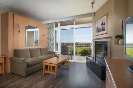 Best Western Plus Ocean View Resort - 7
