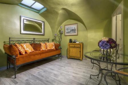 Black Star Suites - 33