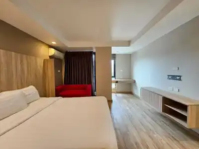 Baan Tanwa - MRT Ratchadapisek - 81