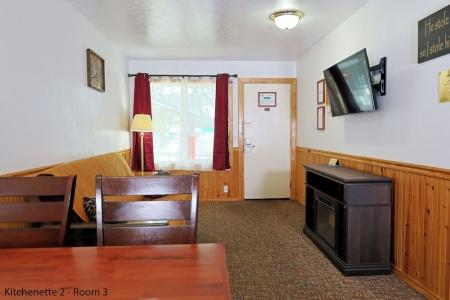 Park Motel and Cabins - 360