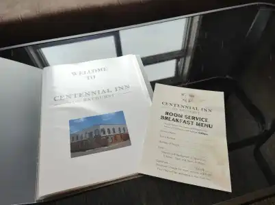 Centennial Inn on Bathurst - 32