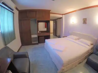 Break Point Patong - 2