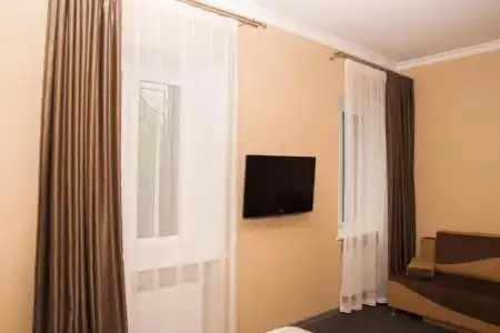 Yuzhnyij Dvorik Apart-Hotel - 83