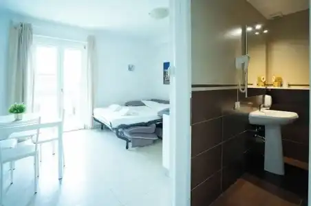 Isa Fiumicino Airport Residence - 111