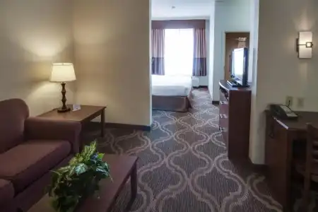 Ashmore Inn and Suites - 34