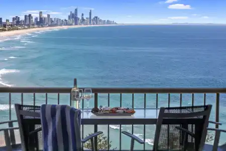 Gemini Court Holiday Apartments - 222