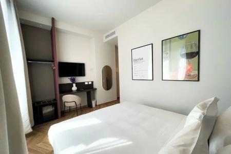 RossoVino Milano Boutique - 11