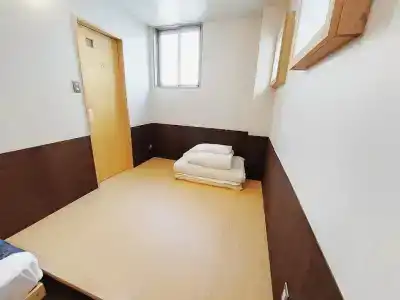 Poly Hostel 2 Namba - 71