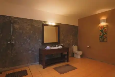 Highland Villa - 34