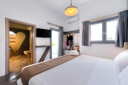 Pasithea Luxury Suites - 6
