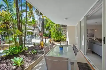 Noosa Tropicana - 230