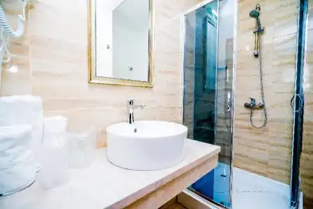 Guci - 10