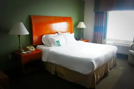 Hilton Garden Inn Green Bay - 54