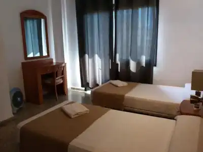 The Hostal Tierramar - 32