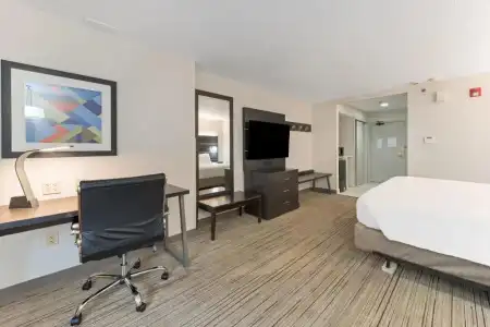 Holiday Inn Express Columbus Downtown by IHG - 47